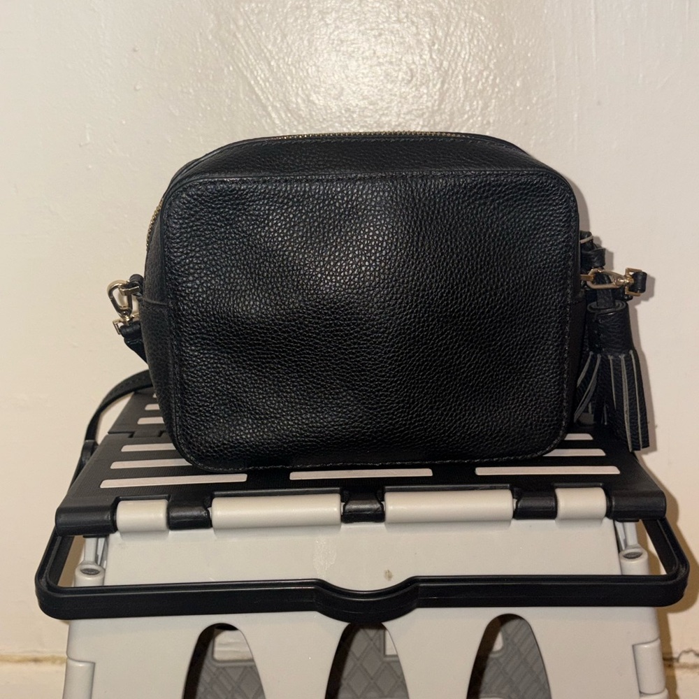 Kate Spade Black Pebbled Leather Camera Crossbody with Tassel - Picture 5 of 13
